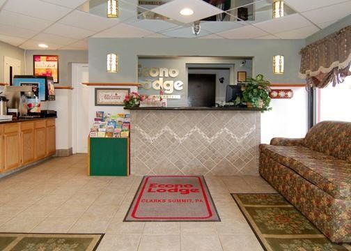 Econo Clarks Summit