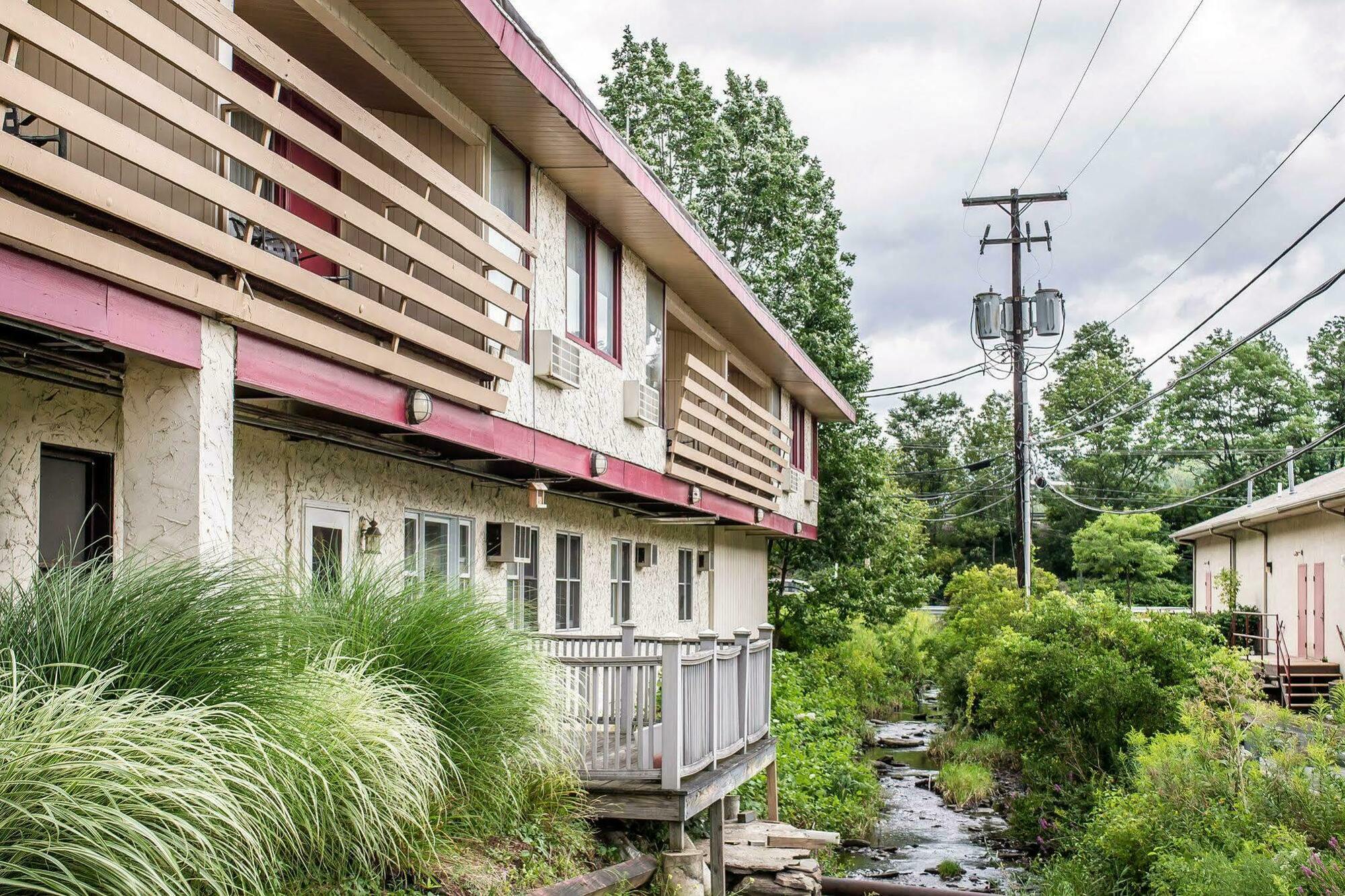 Lodge Econo