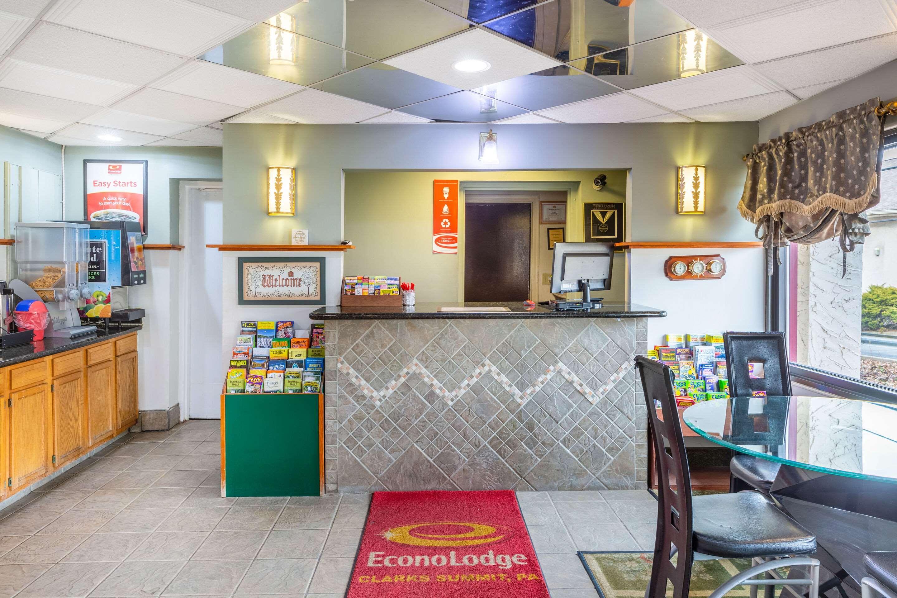 Lodge Econo Summit - Scranton