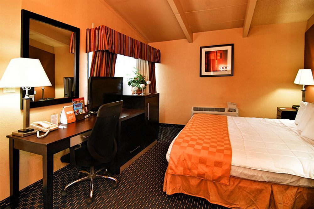 Lodge Econo Summit - Scranton *